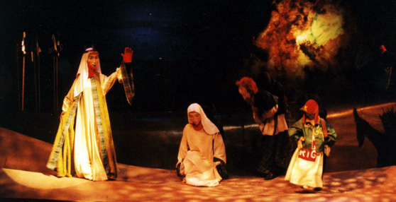 La reine Morag et la cour